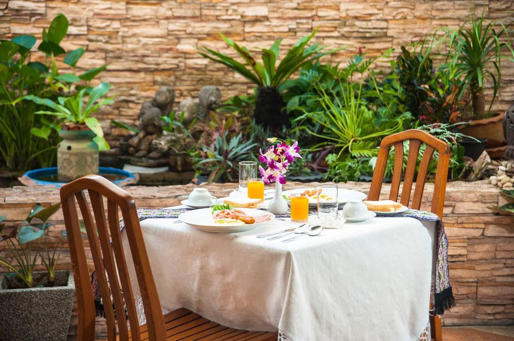 Crystal Inn Phuket Exterior photo