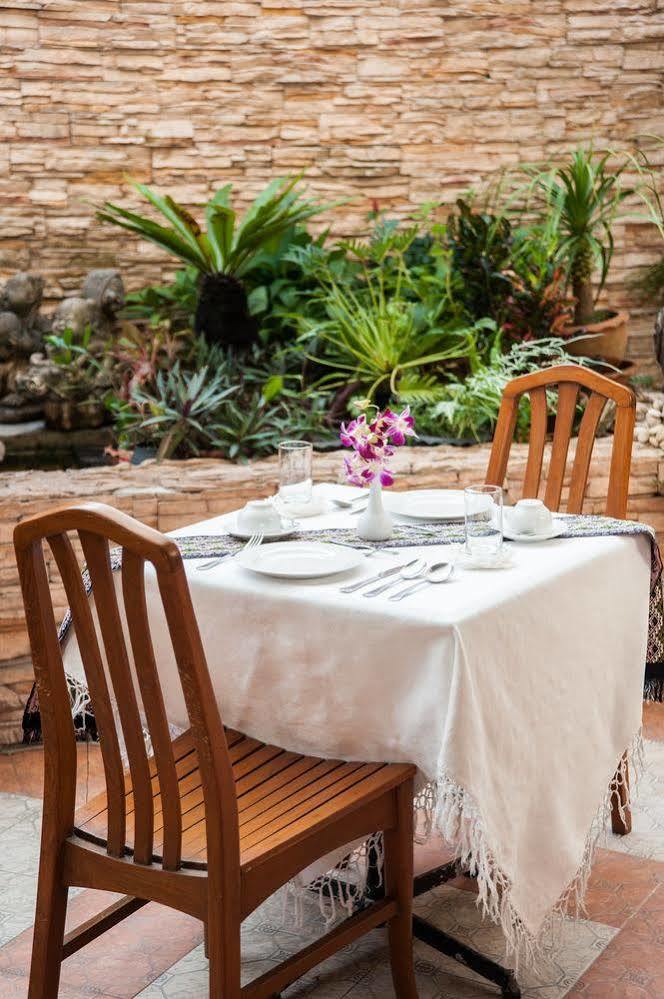 Crystal Inn Phuket Exterior photo