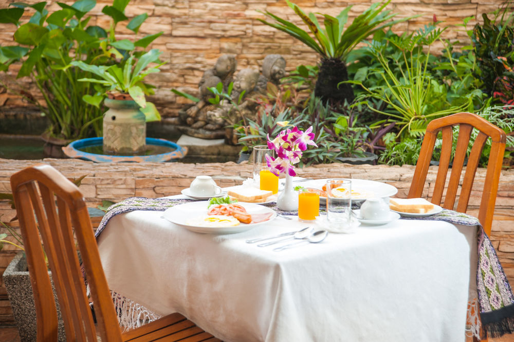 Crystal Inn Phuket Exterior photo
